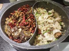 脆鱼牛仔骨-小鱼小牛·鱼牛干锅·脆鱼火锅(世欧广场店)