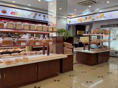 -红宝石·鲜奶小方·海派西点房(南丹店)