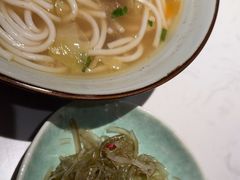 -鑫花溪牛肉米粉(凤凰街创始总店)
