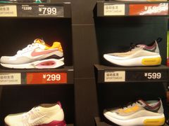 -NIKE上海青浦优选体验店