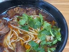招牌牛肉面-丽影重庆小面(定西路店)
