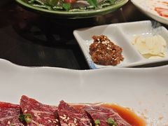 -山川小町·极番烧肉(新地假日广场店)