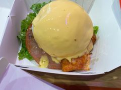 芝士瀑布鸡腿堡堡-前进5路汉堡炸鸡(汉街skp店)