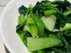 -阿瓦山寨·湘菜现炒·剁椒鱼头王(咸阳总店)
