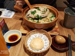 鲜花玫瑰饼-刀小蛮半只鸡过桥米线(家乐福四元桥店)