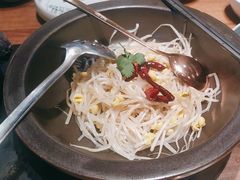 -云海肴·汽锅鸡·云南菜(天山百盛优客店)