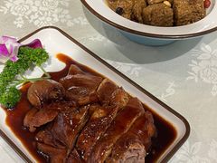 本帮酱鸭腿-三玛璐酒楼(汉口路店)