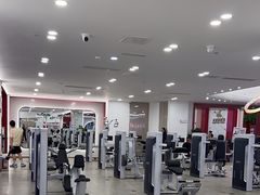 -英派斯健身旗舰店(海信国际中心馆)
