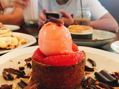 -ROAST coffee & eatery