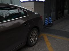 -证大大拇指广场(芳甸路店)