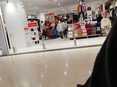 -优衣库(上海金桥国际商业广场店)