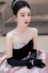 -艾米丽婚纱礼服