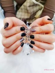 -首珥假日美睫美甲