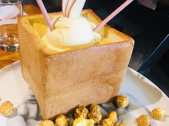 面包诱惑-苹果树下艺术餐厅(通州店)