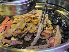 -哈哈碳都·牛肋条无限自助烤肉(台江万达店)