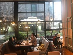 靠窗位-麦田工坊(月湖店)