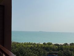 -三亚湾海居铂尔曼度假酒店