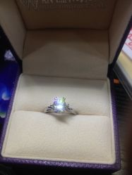 IMG_0512-威德钻石-克拉钻大本营(南京东路店)