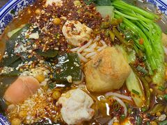 -重庆火红麻辣烫(伟超置业大厦店)
