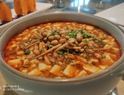 酸辣豆花-鸿涛阁宴会中心