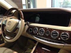 新款S-上海星瀚奔驰4S店(红柳路店)