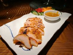 金牌炭烧猪颈肉-渔太泰漓江小馆·广西融合菜(西街店)