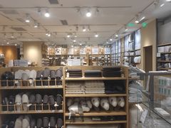 -MUJI无印良品(滨江宝龙城店)