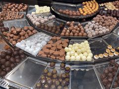 -Laderach 莱德拉(上海环贸iapm店)