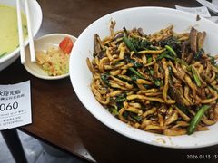 农家红炒长鱼炒面-三百碗宝应长鱼面(板仓街店)