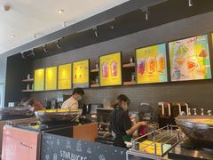 -星巴克臻选(莘庄仲盛店)