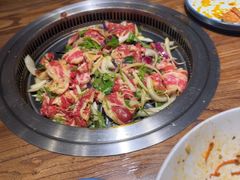 -明洞阿姨·韩式酱蟹烤肉·创意料理(三元桥店)