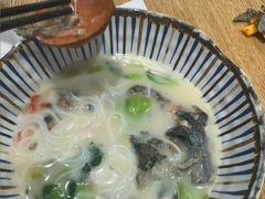 -鲜越鲜鱼粉(财富购物中心店)