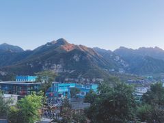 -百里峡七彩艺术小镇