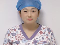 -秋歌护理·月嫂·育儿嫂(浦东医院店)