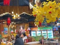 -老滇山寨•云南特色菜•地方菜•民族风情歌舞表演(金碧店)