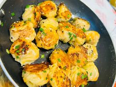 小龙虾生煎-堂瓦里·33年传统赣菜(第一街区店)