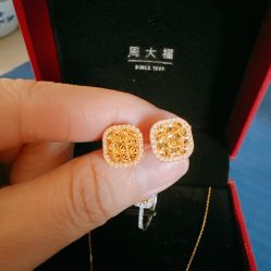 -周大福 CHOW TAI FOOK(新世界百货崇文店)