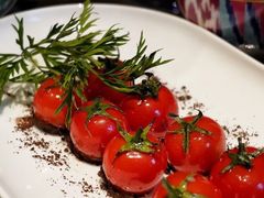 坚果一番红-海派悦庭·海胆烧麦·新融合菜(凯德广场店)