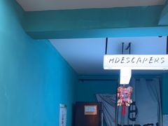 -荒岛实景沉浸密室(江汉路1店)