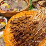 吃肉喝汤撑到爆！