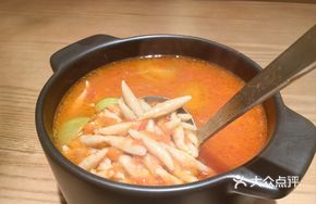 Tomato Sour Soup with Buckwheat Fish-shaped Noodles