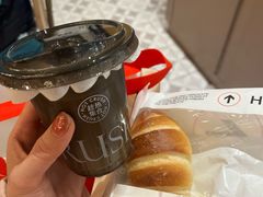 -HOT CRUSH趁热集合·现烤面包(环球港店)