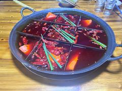 -正南齊北重庆老火锅(光华村直营店)