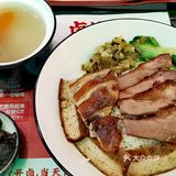 卤鹅饭真好吃