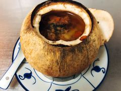椰子炖乌骨鸡-達揚原味燉品(文明路店)