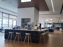 -上海宝诚尊悦宝马4S店(静安店)