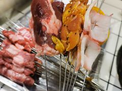-喜悦小串丹东小黄牛海鲜烧烤大排档(民主广场店)