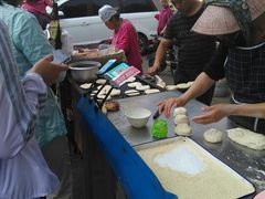 烧饼夹牛肉-老西关黄老太牛肉烧饼