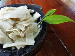 -基诺山寨.版纳民族特色菜