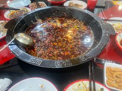 -烧哥美蛙肥肠鱼火锅·十五年社区店